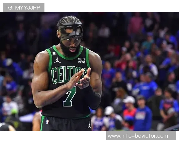 杰伦布朗独砍36分却三分球全失致命犯规成败皆由你