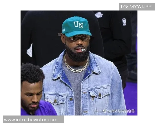 巴克利称詹姆斯为历史第三人不忍目睹其职业生涯末期的挣扎与困境